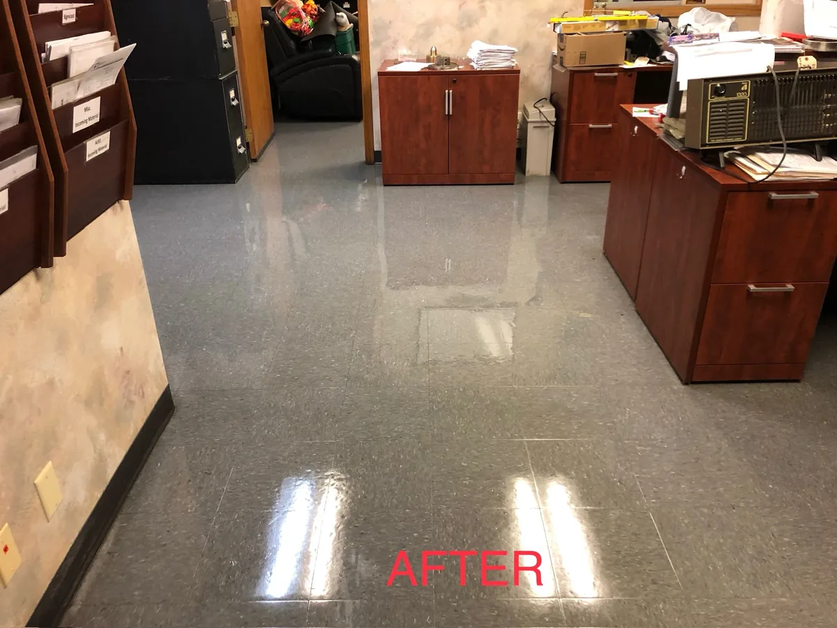 Waxed VCT office floor with a high gloss finish